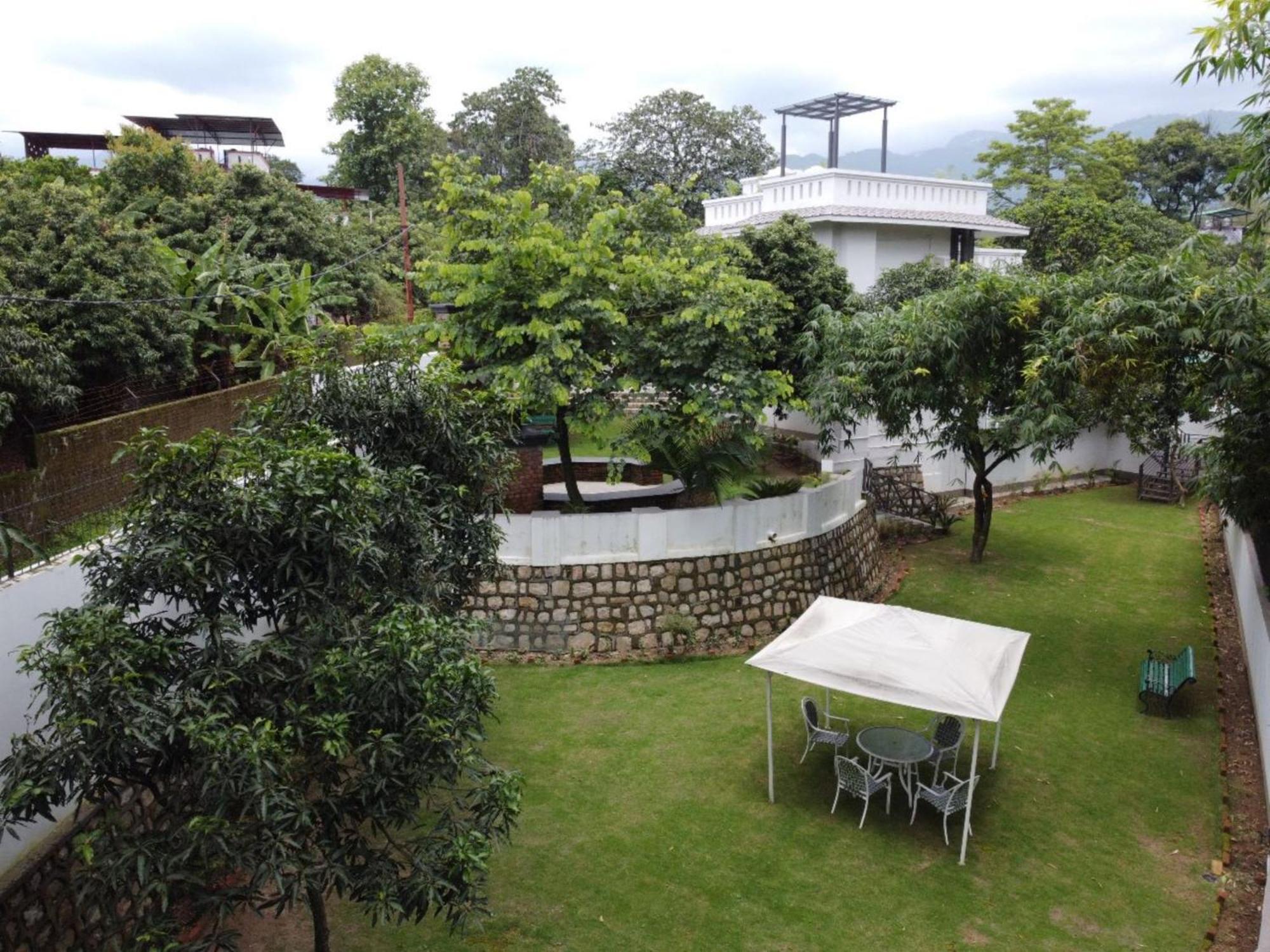 Villa Sierra Sky - Exquisite Elegant 4 Bedroom Villa Dehradun Ngoại thất bức ảnh