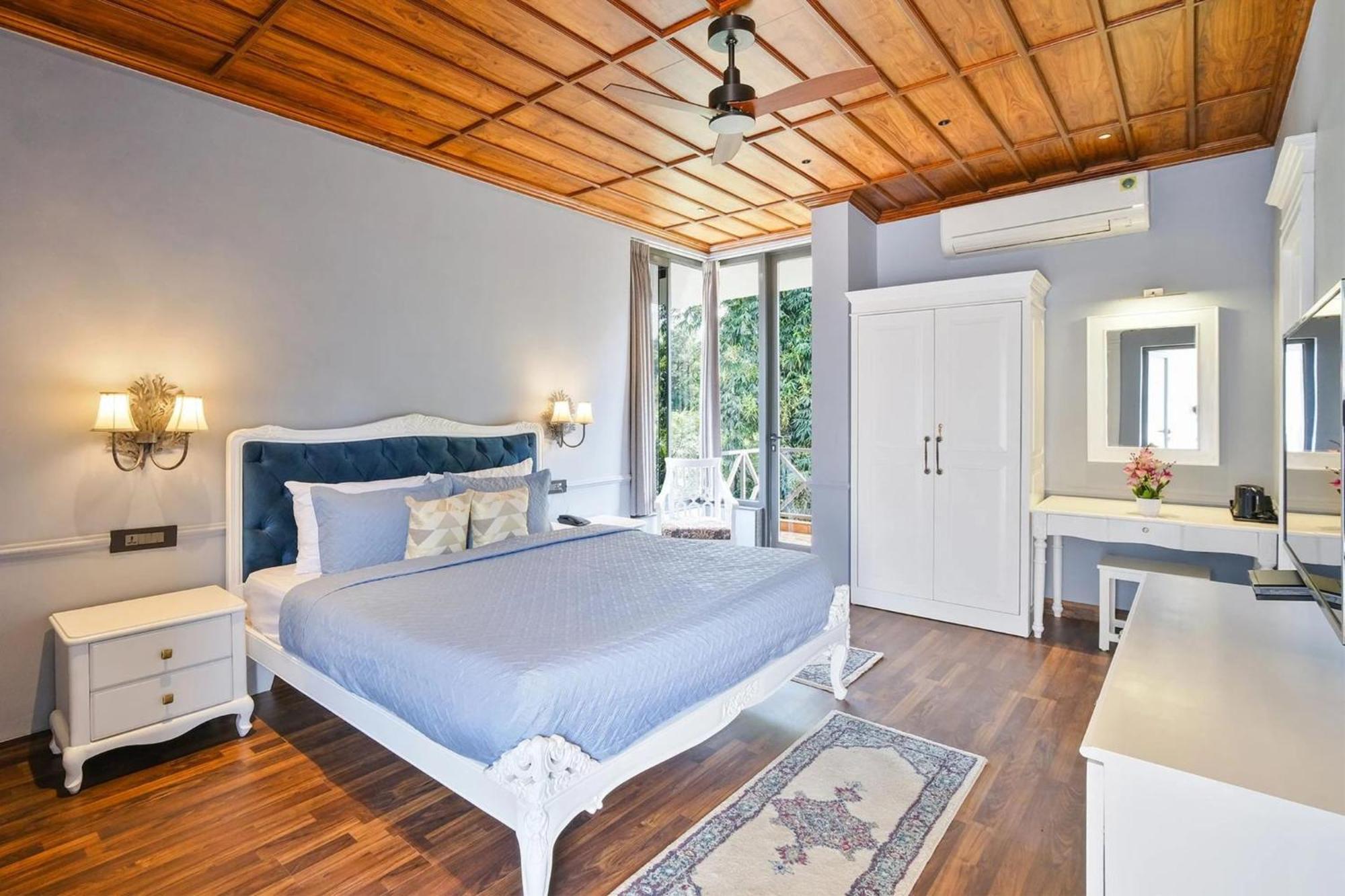 Villa Sierra Sky - Exquisite Elegant 4 Bedroom Villa Dehradun Ngoại thất bức ảnh