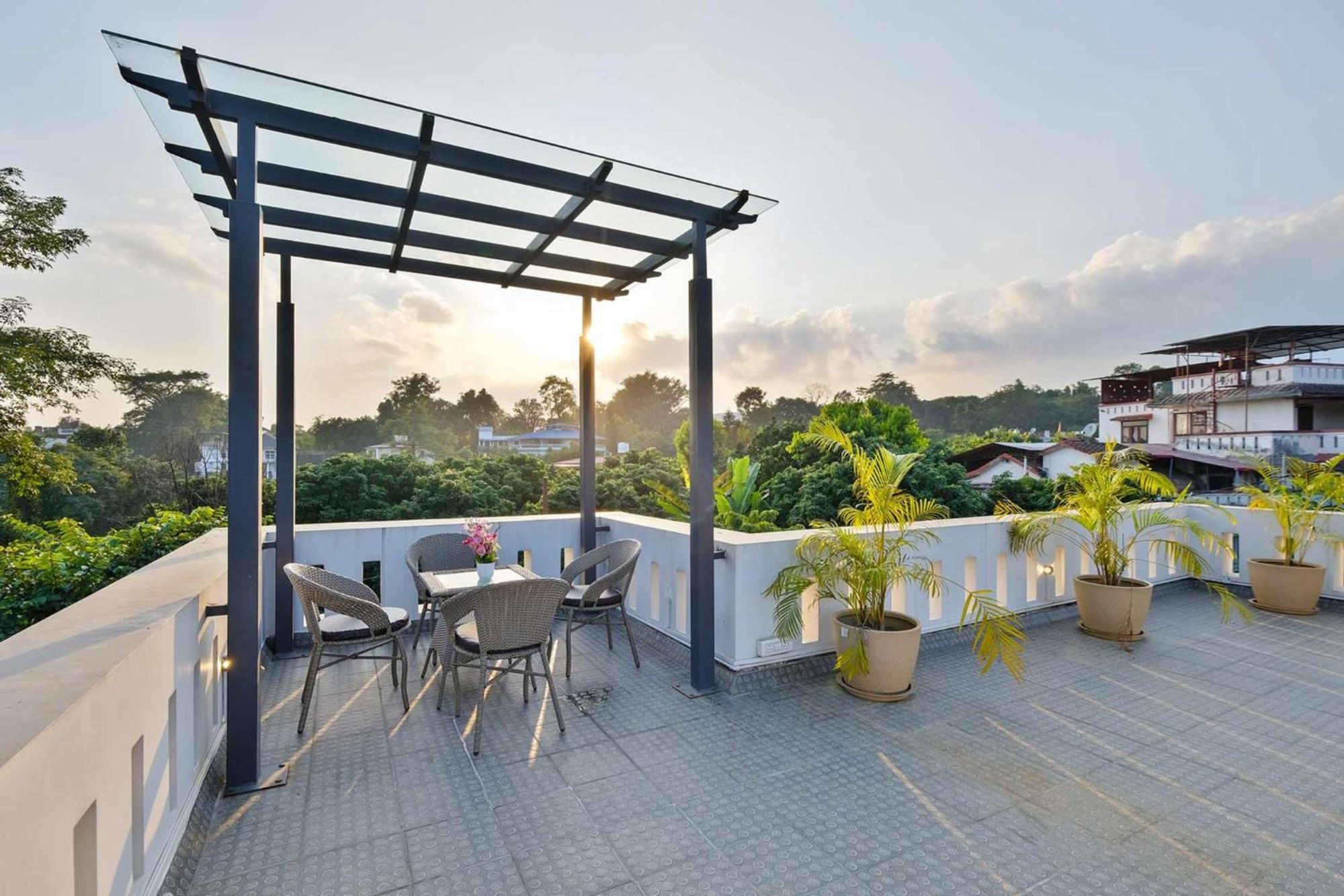 Villa Sierra Sky - Exquisite Elegant 4 Bedroom Villa Dehradun Ngoại thất bức ảnh